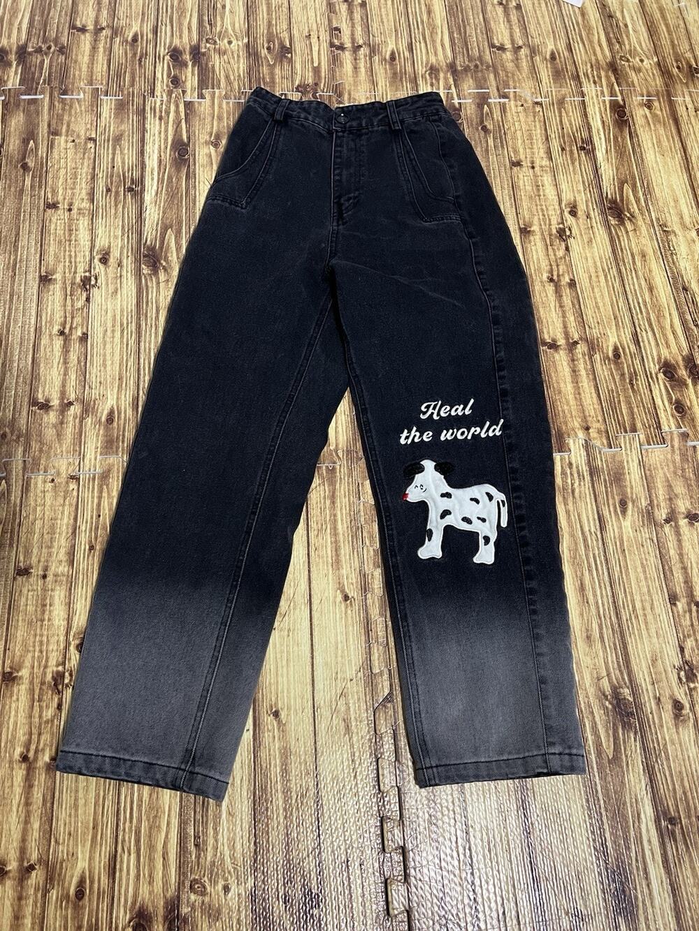 Universer Studio Black Jeans Women’s “heal The World” Dog Graphic Size Medium - Picture 1 of 11